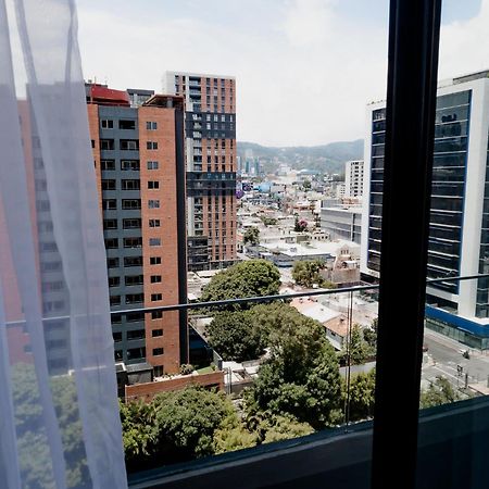 Apartamento De Lujo En Zona 10 Città del Guatemala Esterno foto