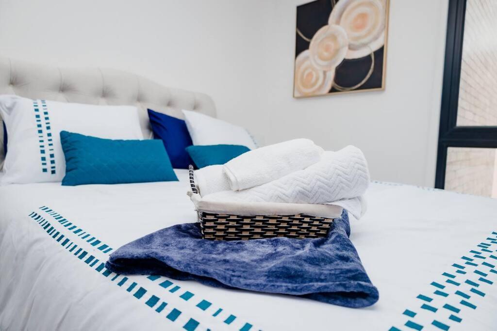 Apartamento De Lujo En Zona 10 Città del Guatemala Esterno foto