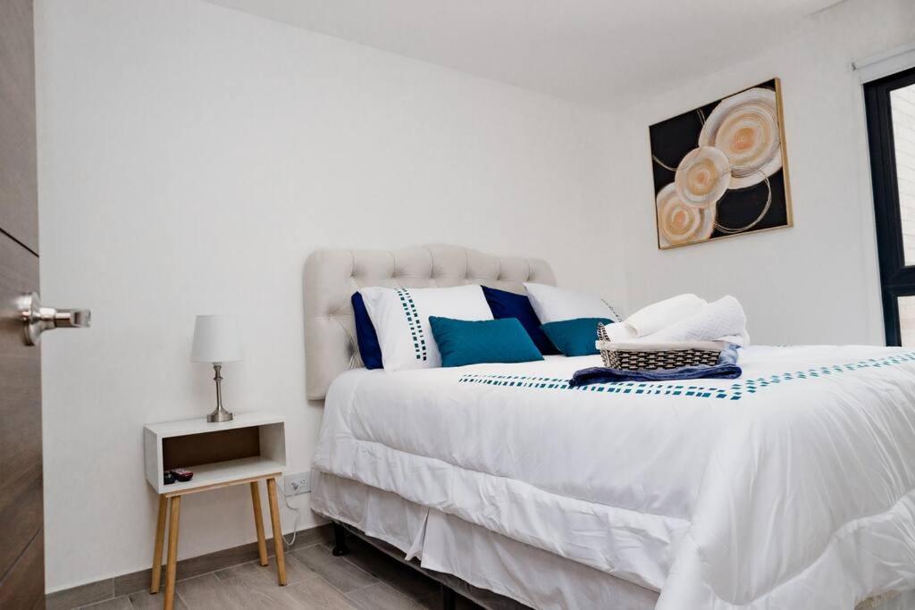 Apartamento De Lujo En Zona 10 Città del Guatemala Esterno foto